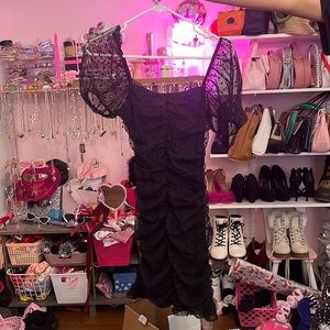 Black Tight Polka Dot Dress! 🖤❣️